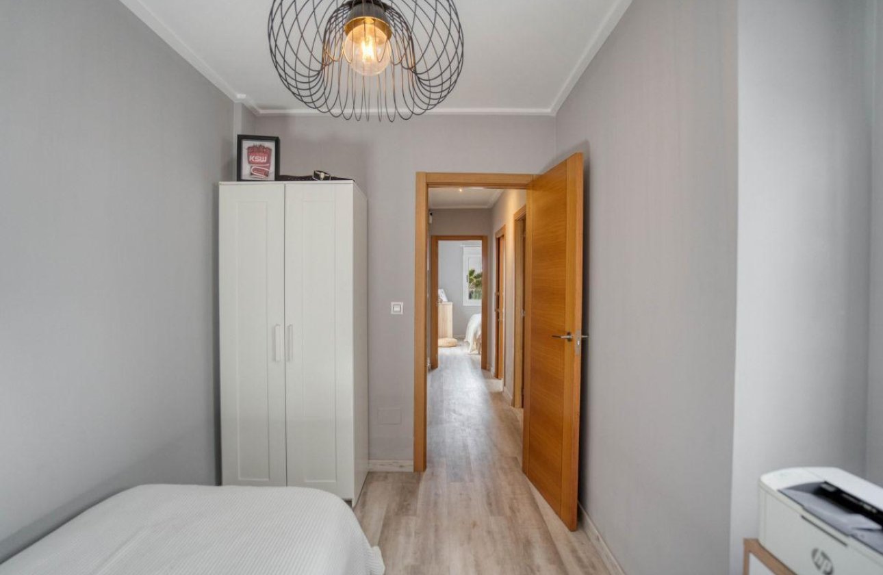 Resale - Dúplex -
Los Balcones - Costa Blanca