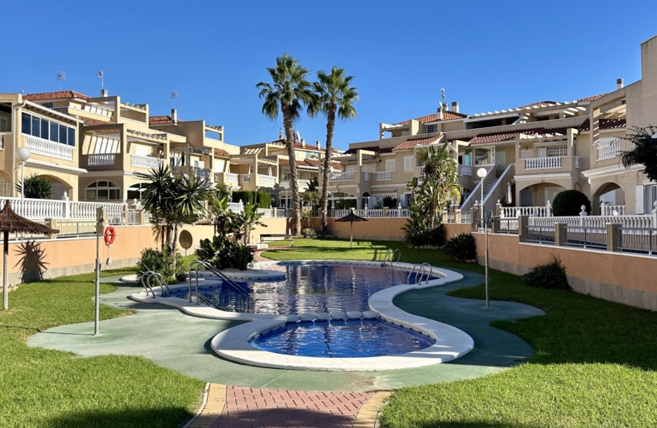 Resale - Dúplex -
Orihuela Costa - Costa Blanca