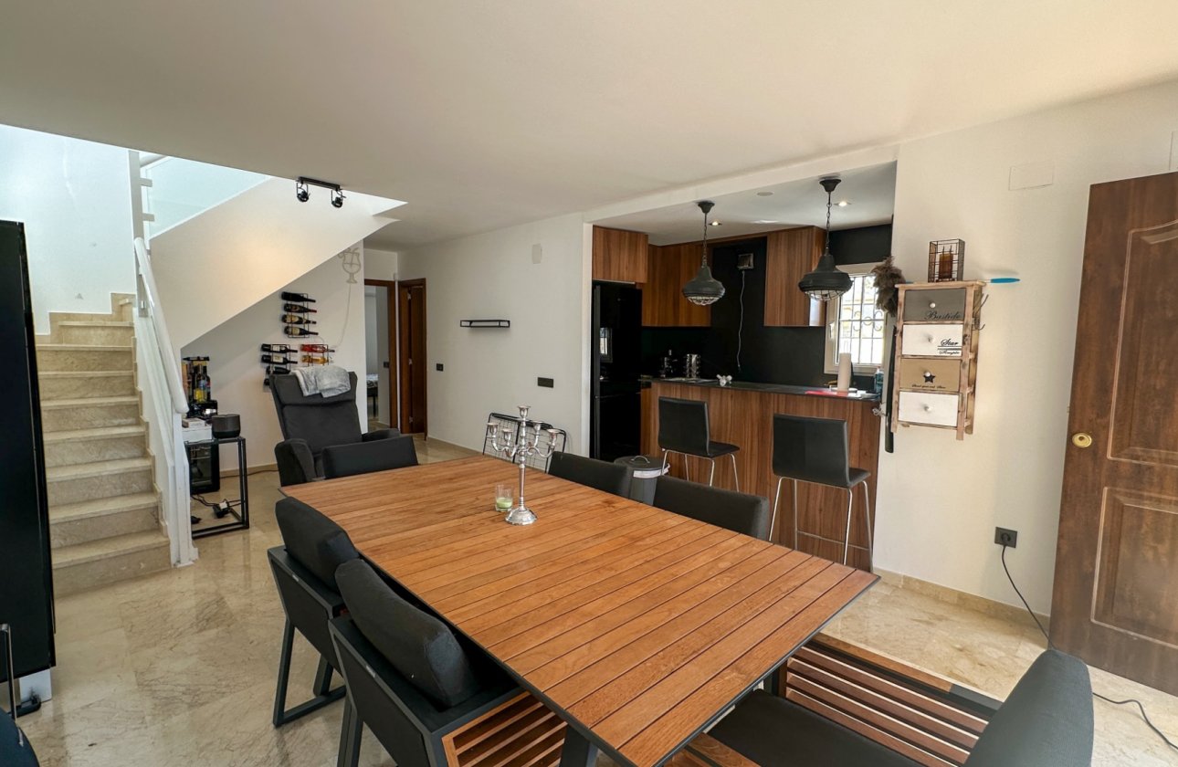 Resale - Dúplex -
Orihuela Costa - Costa Blanca