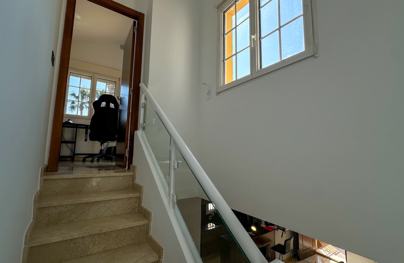 Resale - Dúplex -
Orihuela Costa - Costa Blanca