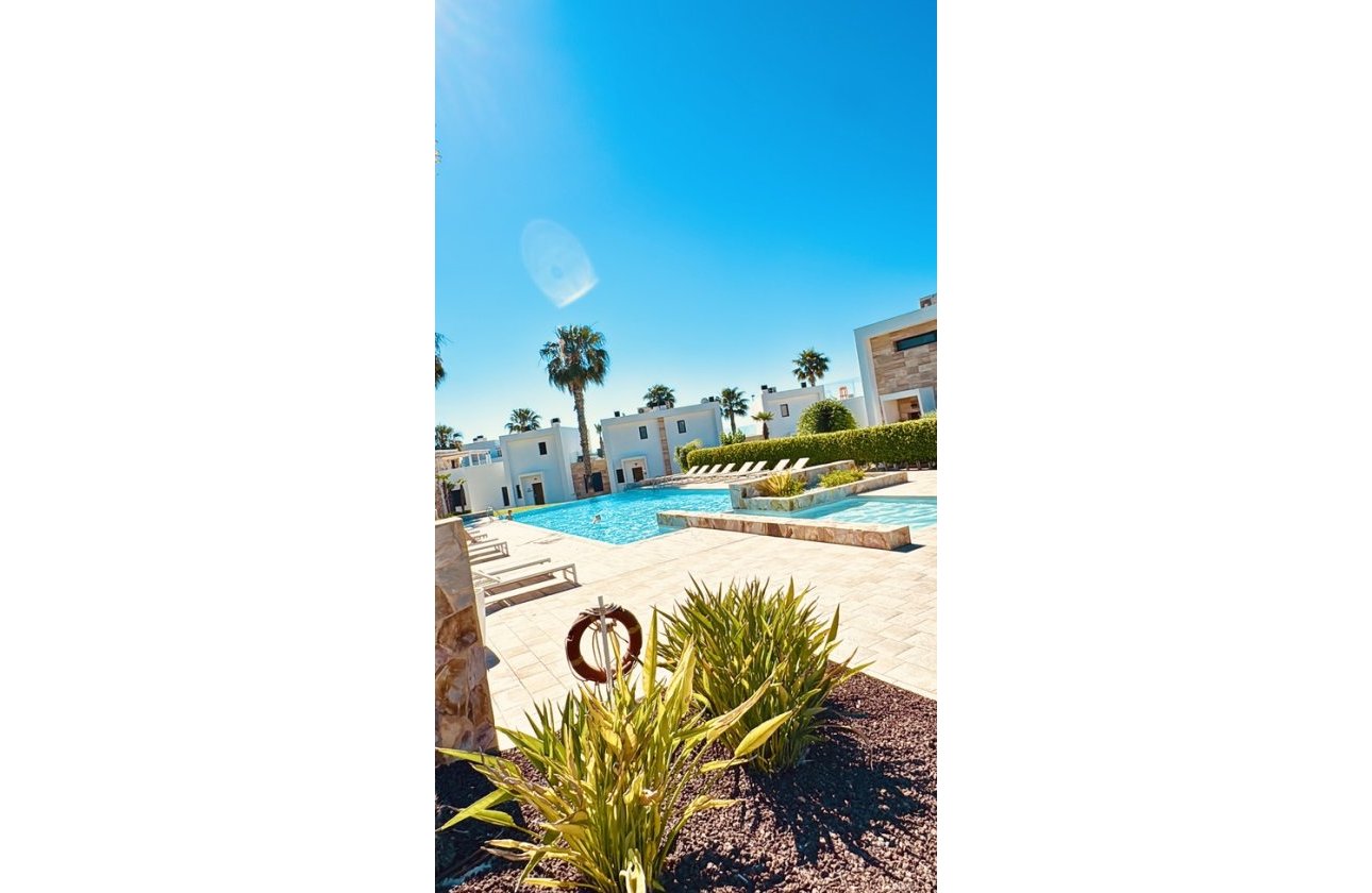 Resale - Dúplex -
Orihuela Costa - Costa Blanca