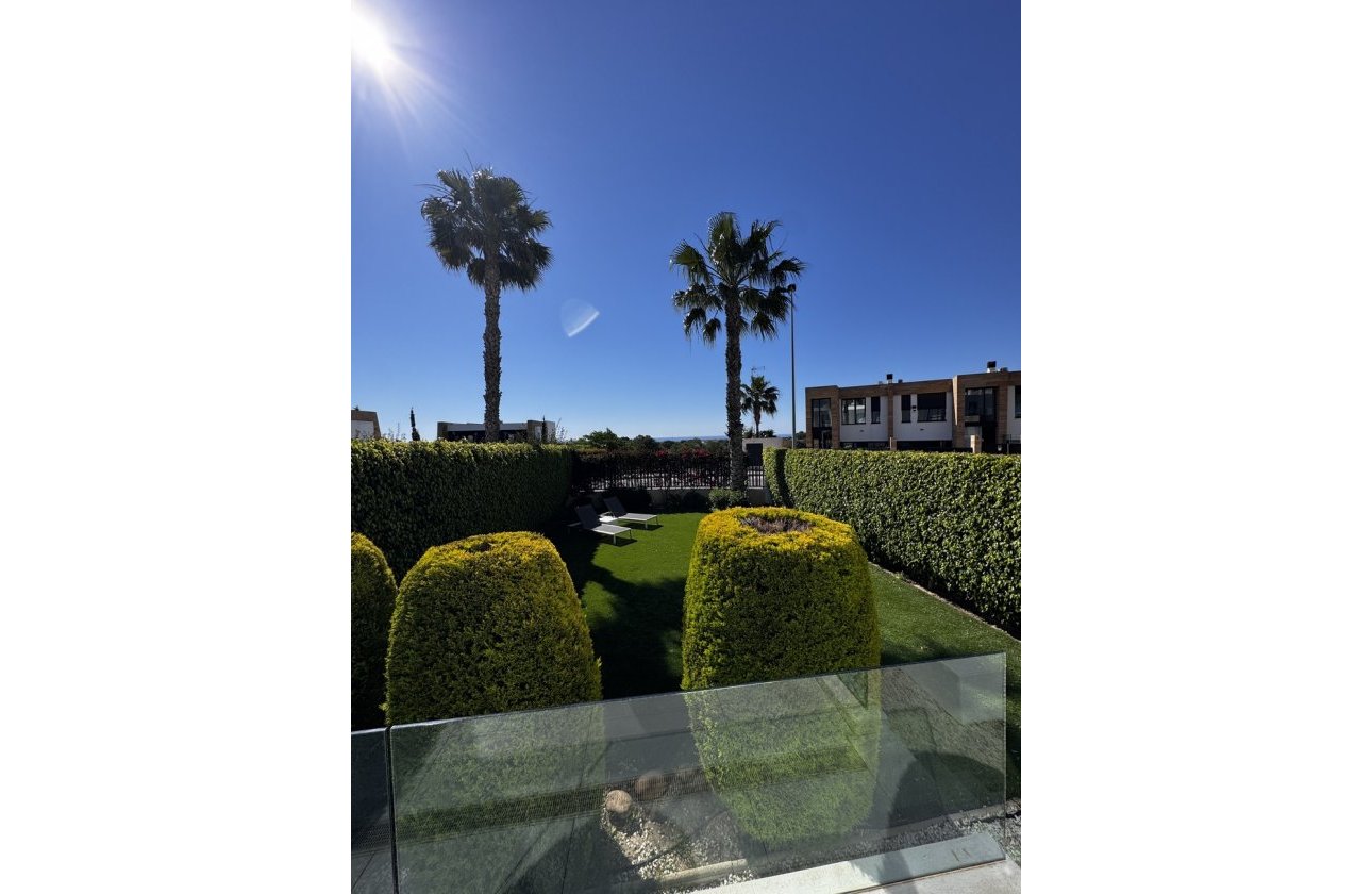 Resale - Dúplex -
Orihuela Costa - Costa Blanca