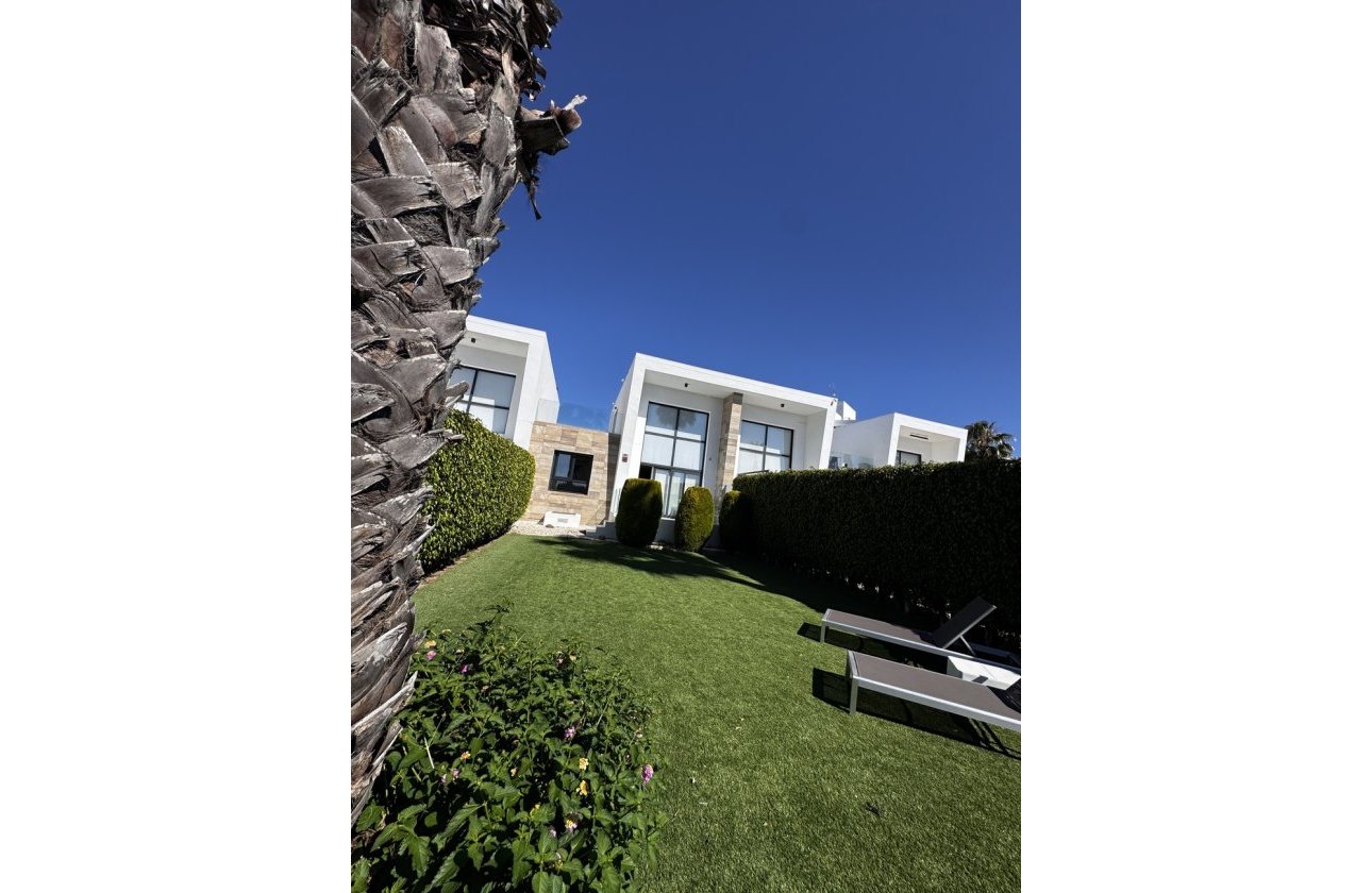 Resale - Dúplex -
Orihuela Costa - Costa Blanca