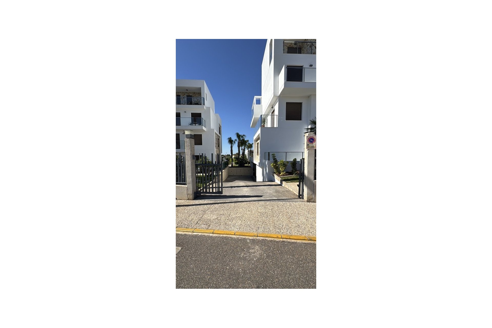 Resale - Dúplex -
Orihuela Costa - Costa Blanca
