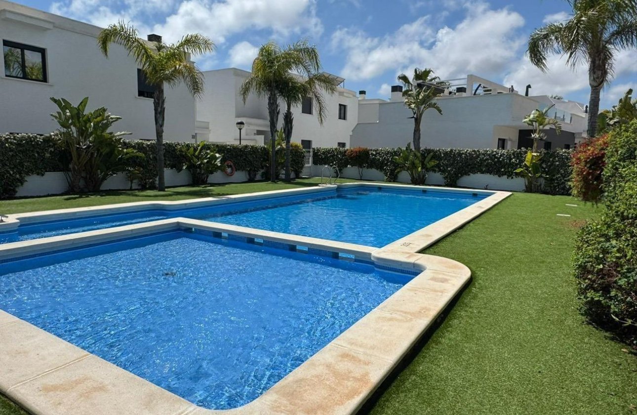 Resale - Dúplex -
Orihuela Costa - Costa Blanca