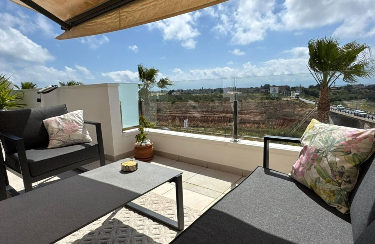 Resale - Dúplex -
Orihuela Costa - Costa Blanca