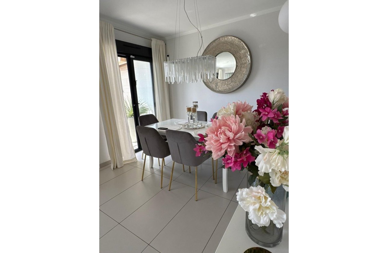 Resale - Dúplex -
Orihuela Costa - Costa Blanca