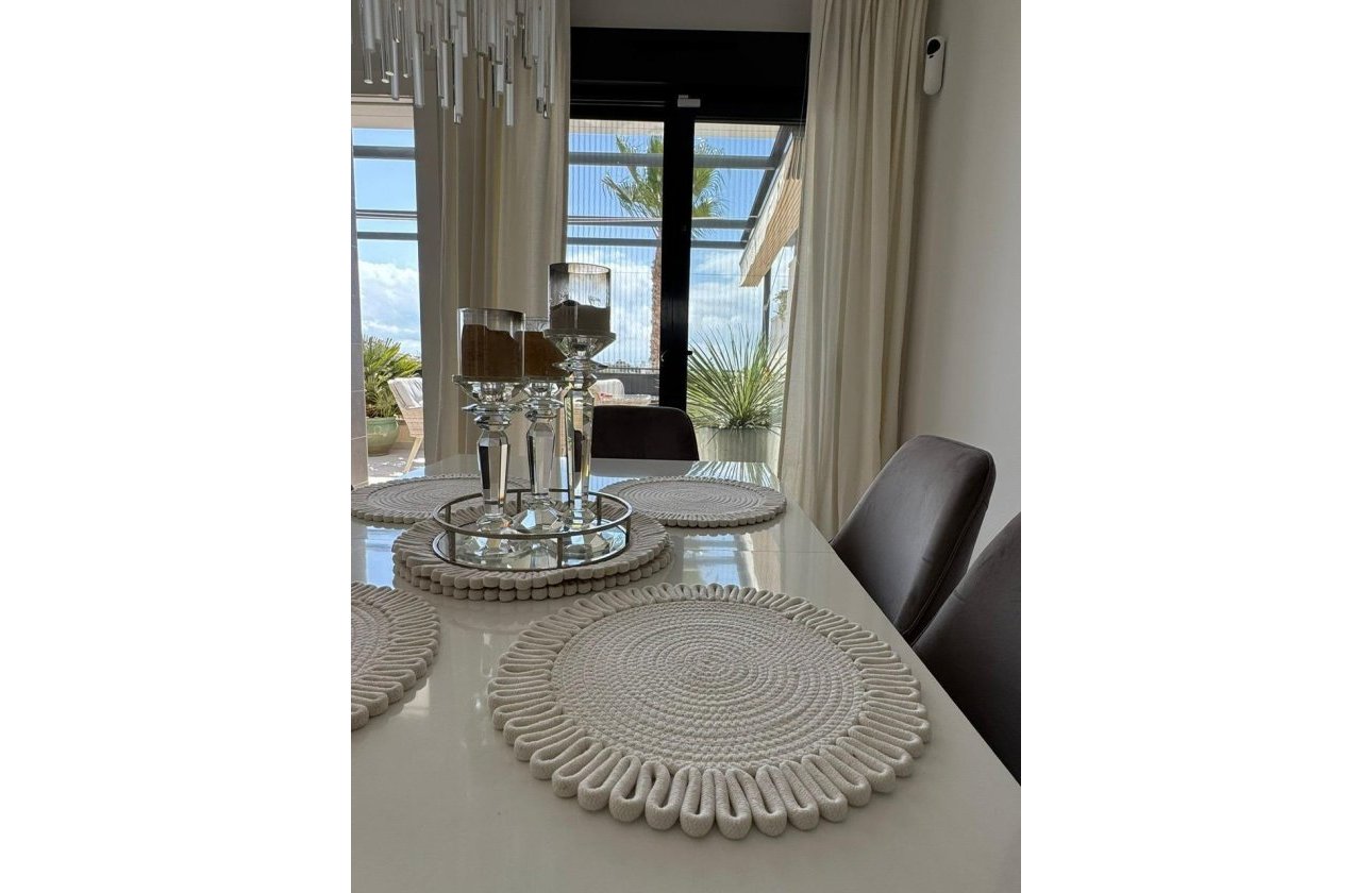 Resale - Dúplex -
Orihuela Costa - Costa Blanca