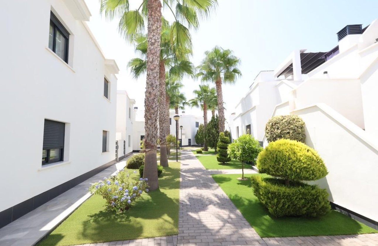 Resale - Dúplex -
Orihuela Costa - Costa Blanca