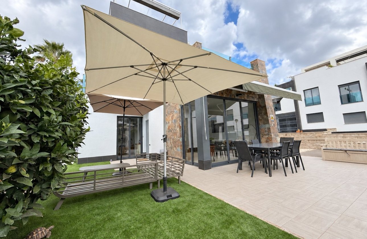Resale - Dúplex -
Orihuela Costa - Costa Blanca