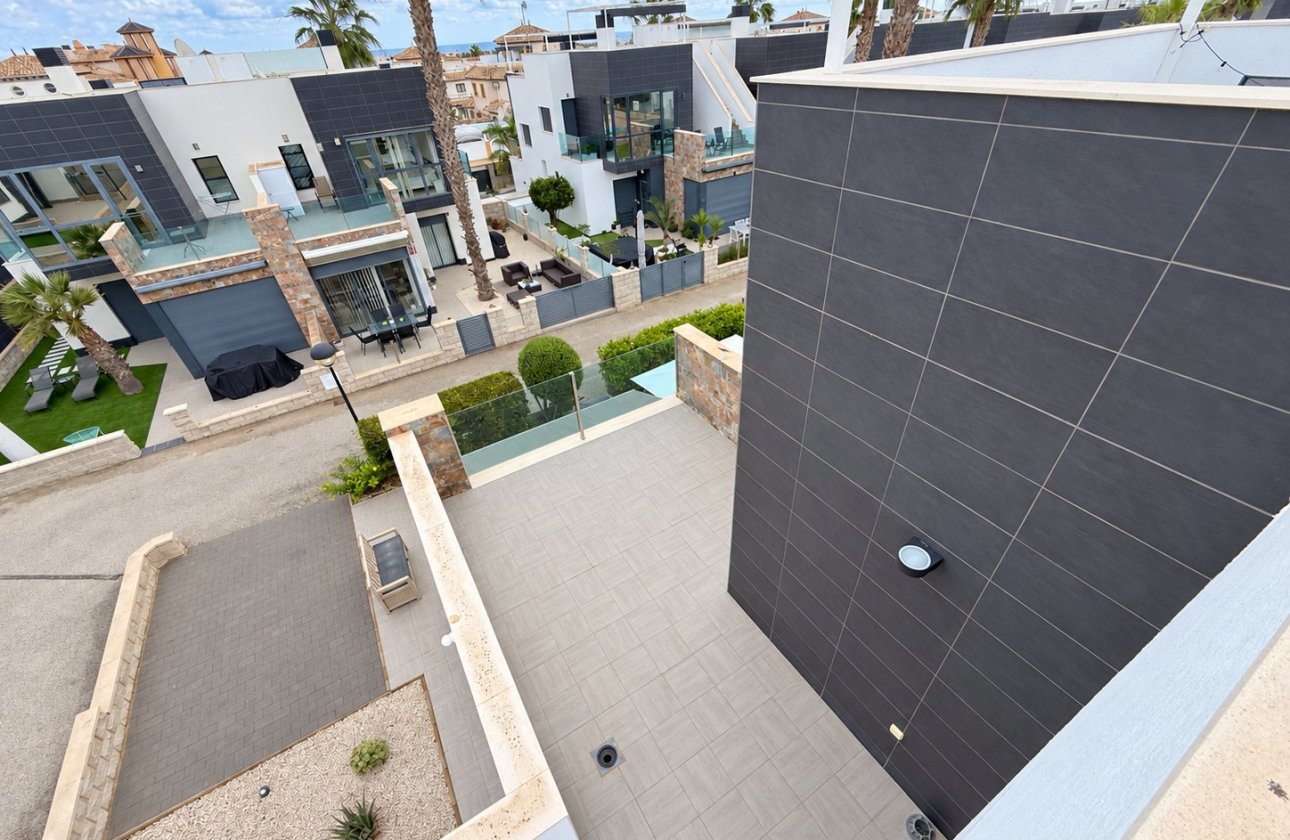 Resale - Dúplex -
Orihuela Costa - Costa Blanca