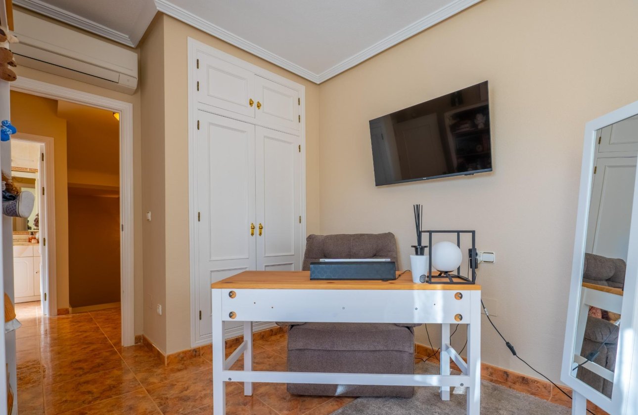 Resale - Dúplex -
Orihuela Costa - La Regia