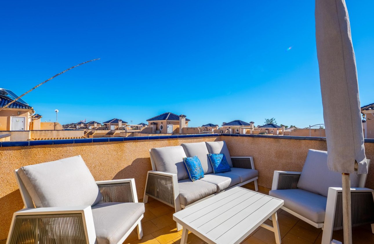 Resale - Dúplex -
Orihuela Costa - La Regia