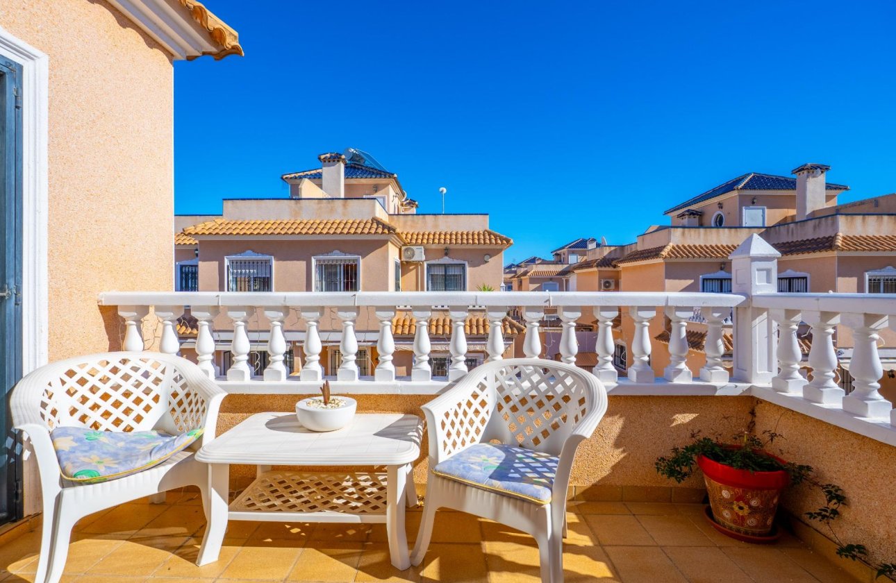 Resale - Dúplex -
Orihuela Costa - La Regia