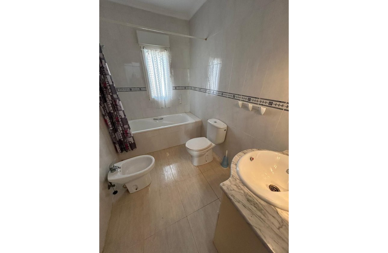 Resale - Dúplex -
Orihuela Costa - Los Almendros-la Florida