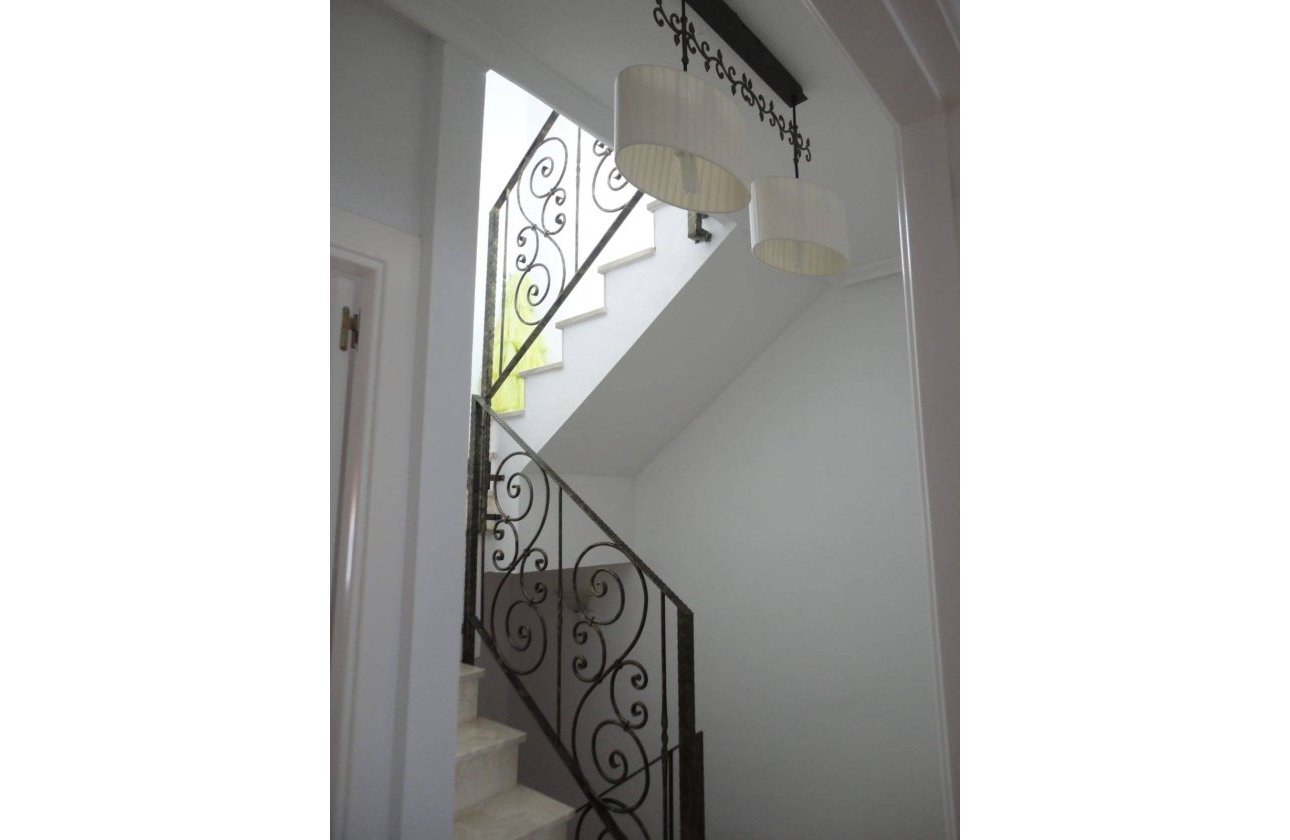 Resale - Dúplex -
Orihuela Costa - PAU 8