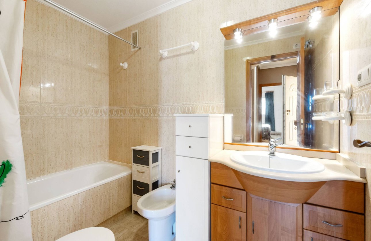 Resale - Dúplex -
Orihuela Costa - Playa Flamenca