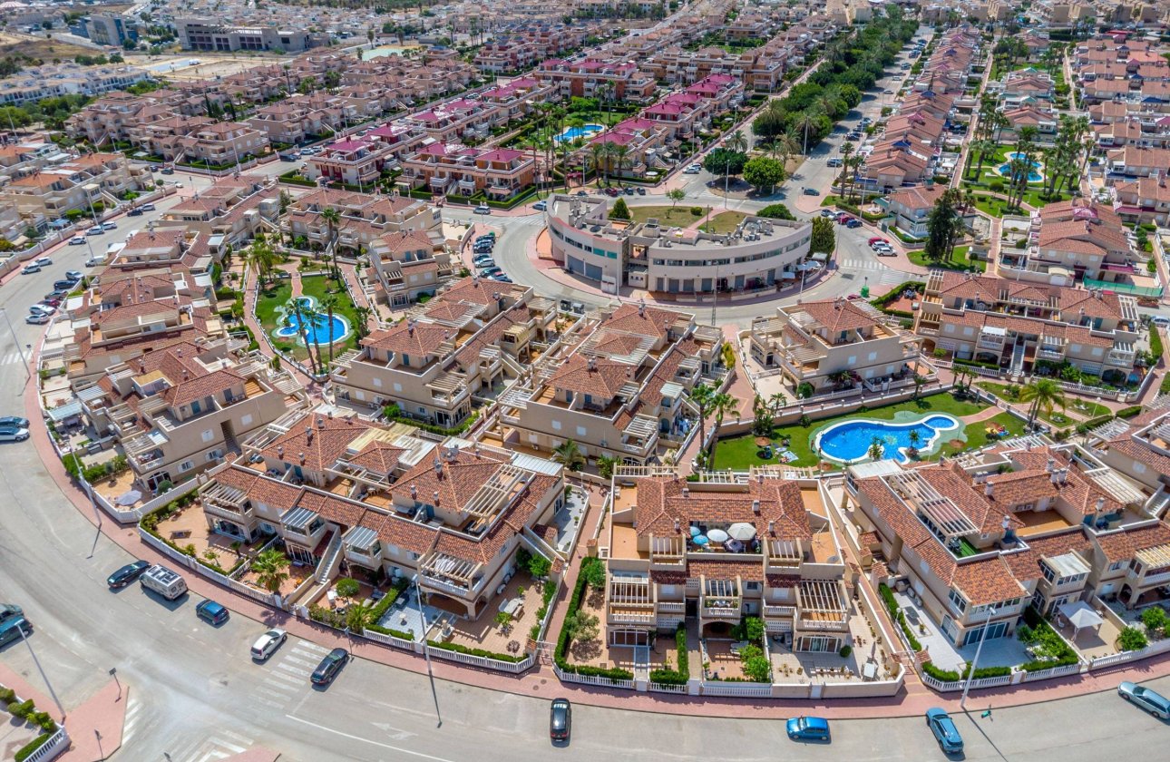 Resale - Dúplex -
Orihuela Costa - Playa Flamenca