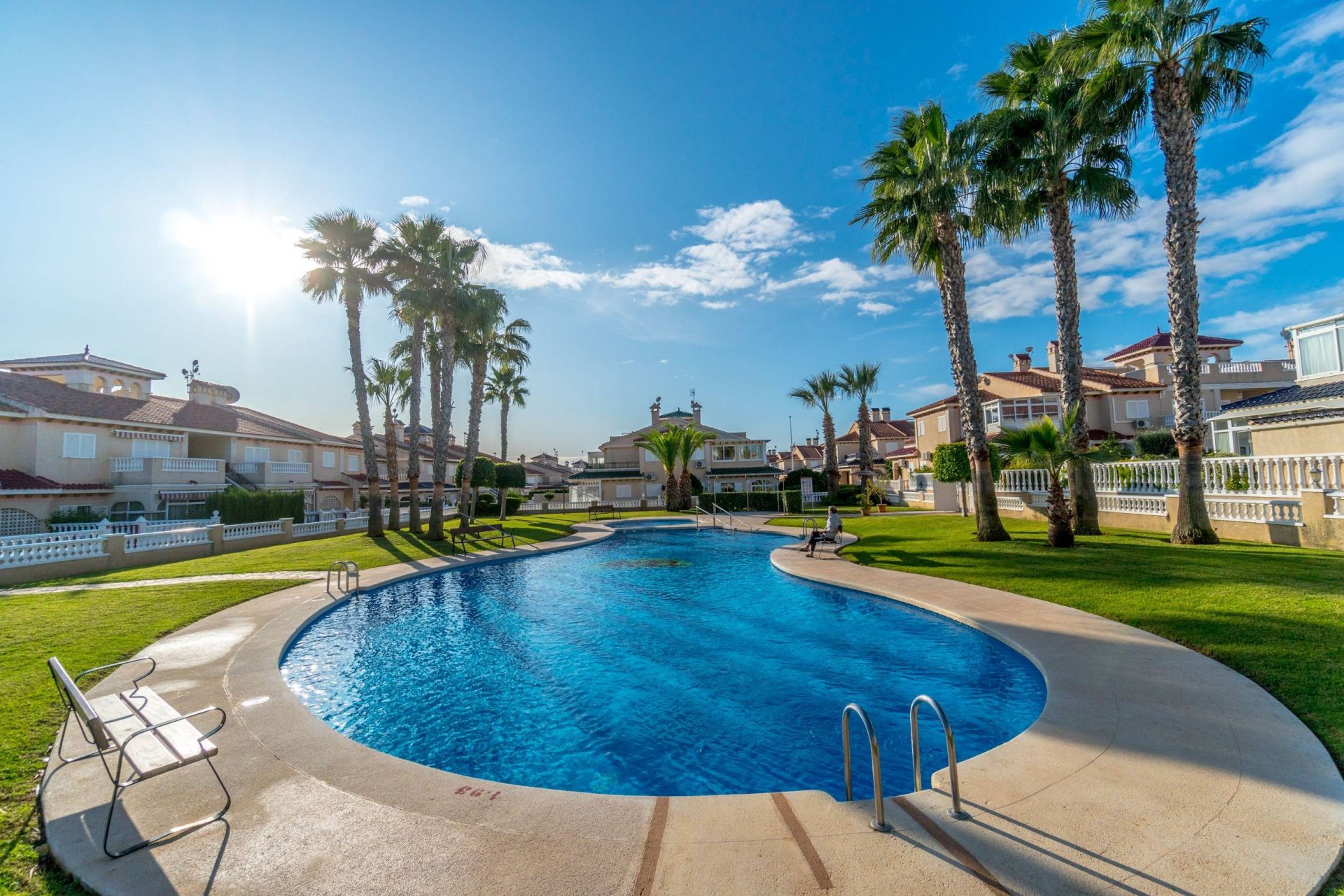 Resale - Dúplex -
Orihuela Costa - Playa Flamenca
