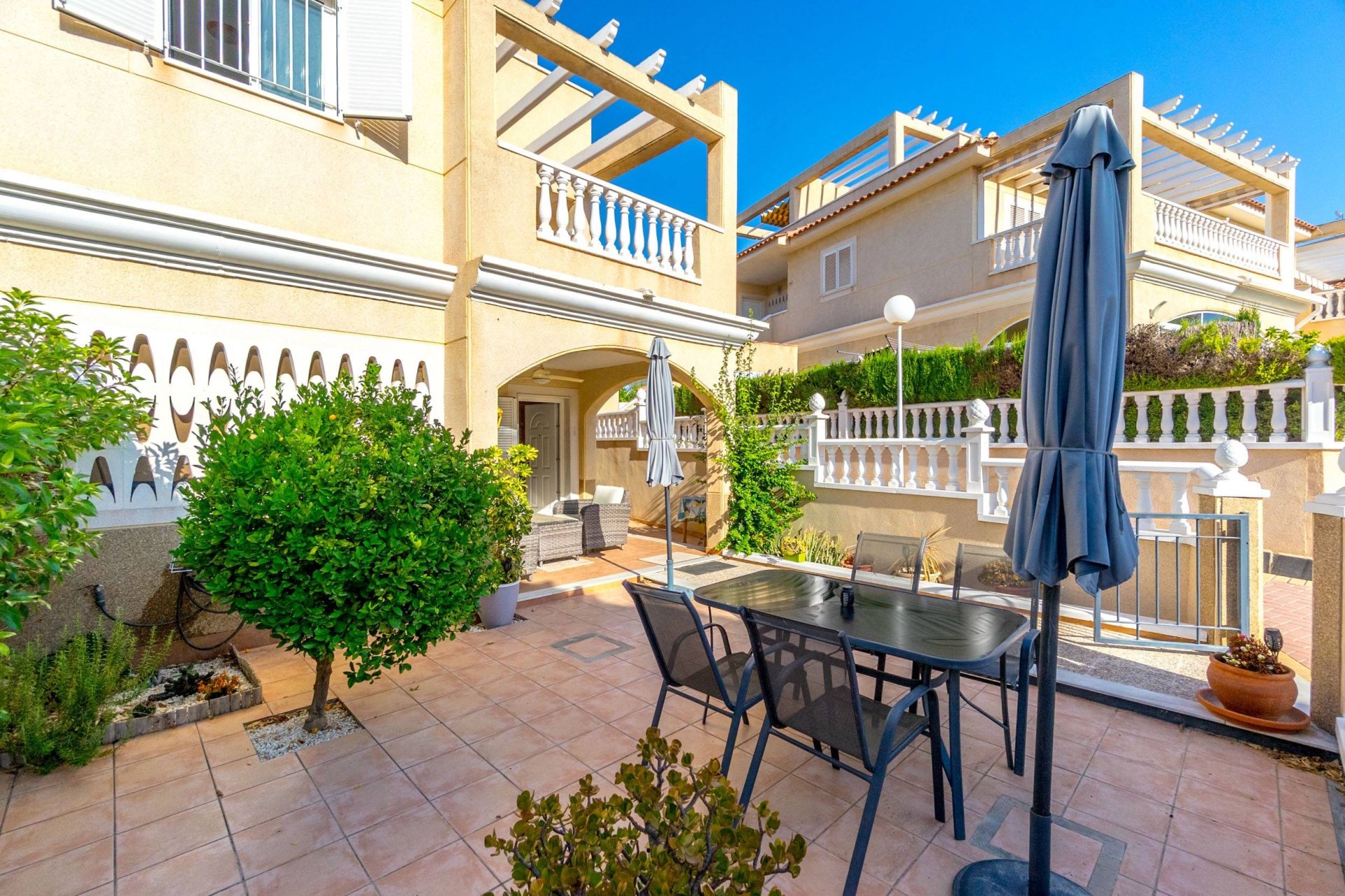 Resale - Dúplex -
Orihuela Costa - Playa Flamenca