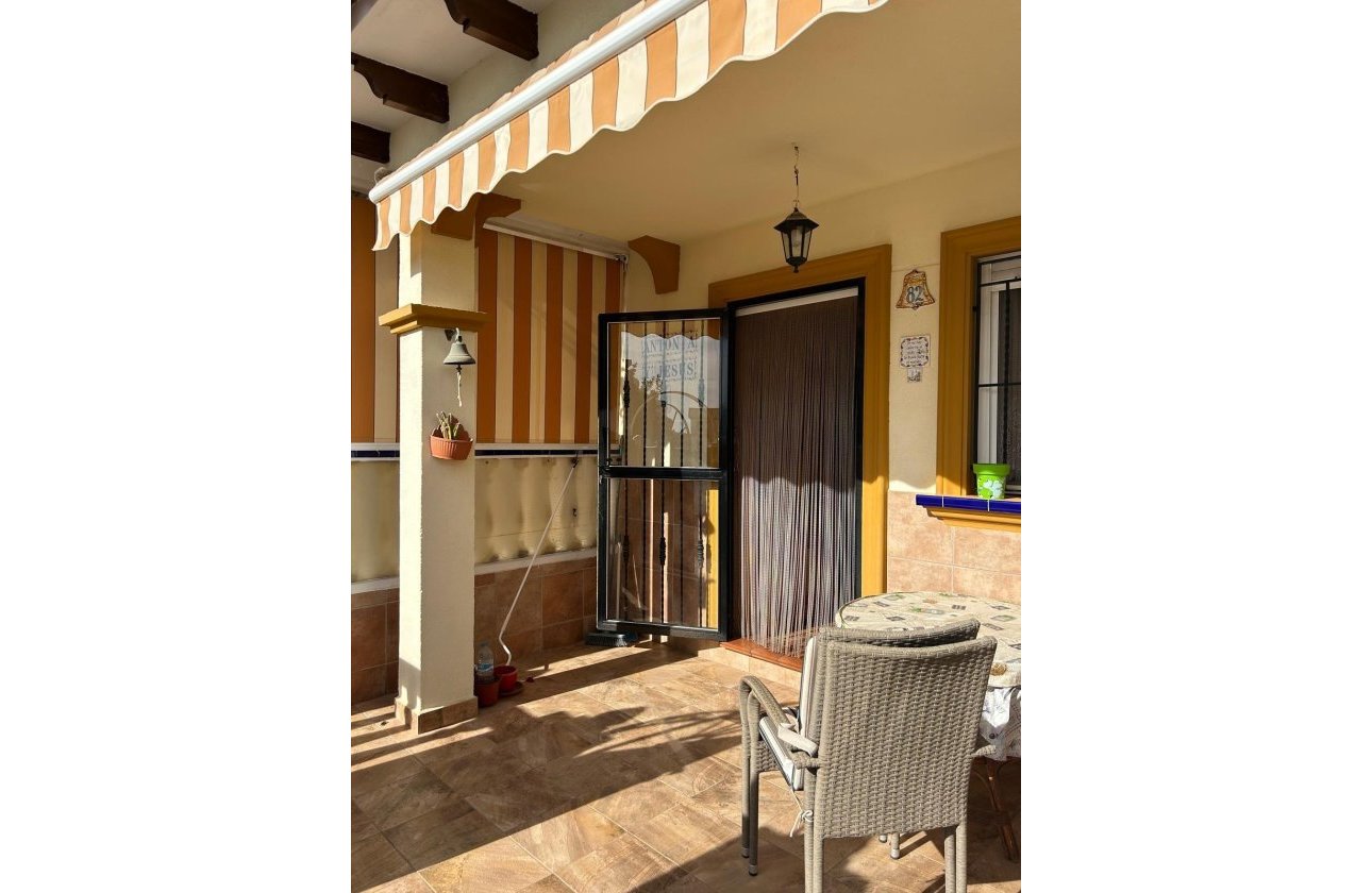 Resale - Dúplex -
Orihuela Costa - Punta Prima