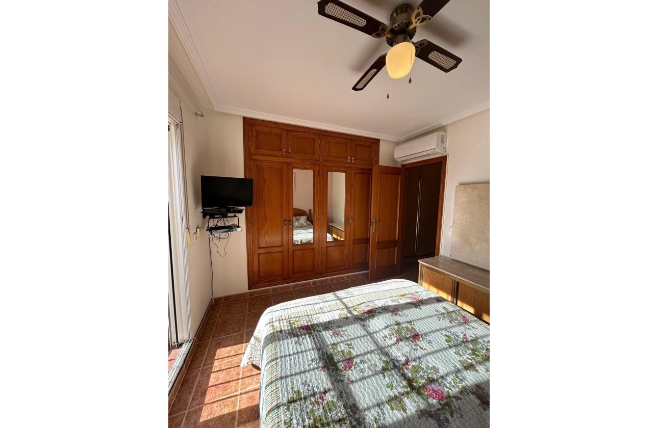 Resale - Dúplex -
Orihuela Costa - Punta Prima