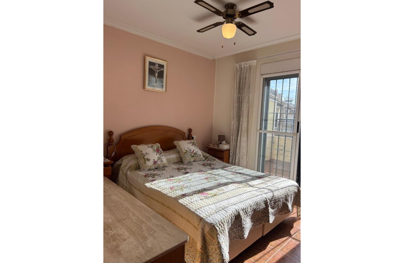 Resale - Dúplex -
Orihuela Costa - Punta Prima