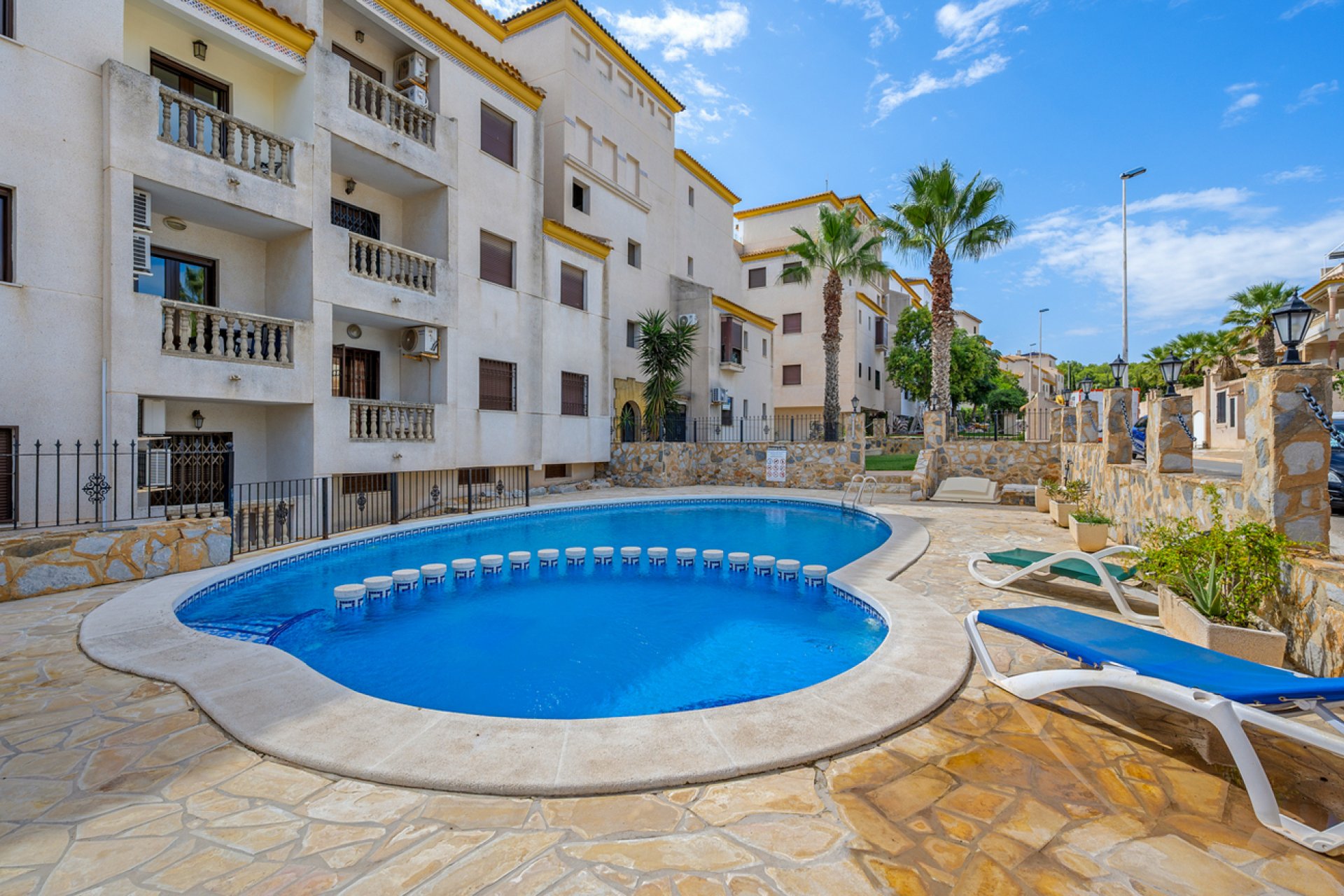 Resale - Duplex Penthouse -
Dehesa de Campoamor - Costa Blanca