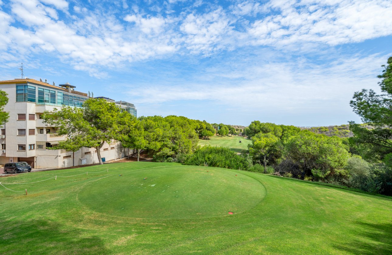 Resale - Duplex Penthouse -
Dehesa de Campoamor - Costa Blanca