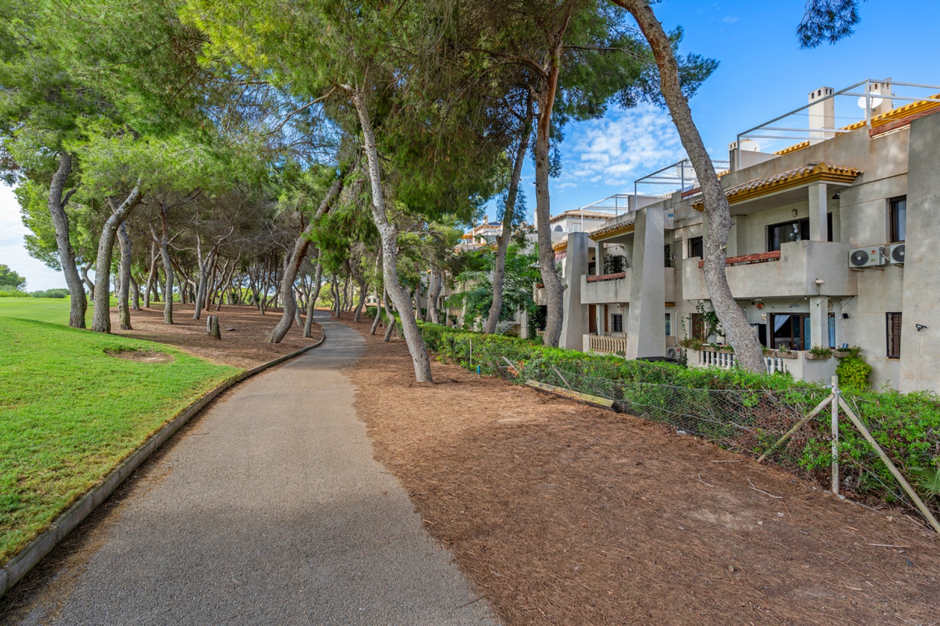 Resale - Duplex Penthouse -
Dehesa de Campoamor - Costa Blanca