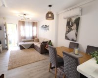 Resale - Dúplex -
Pilar de la Horadada - Costa Blanca