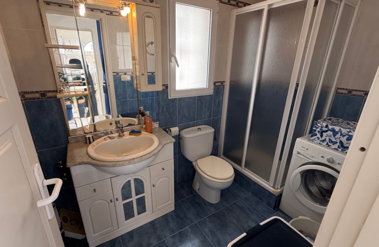 Resale - Dúplex -
San Miguel de Salinas - Inland