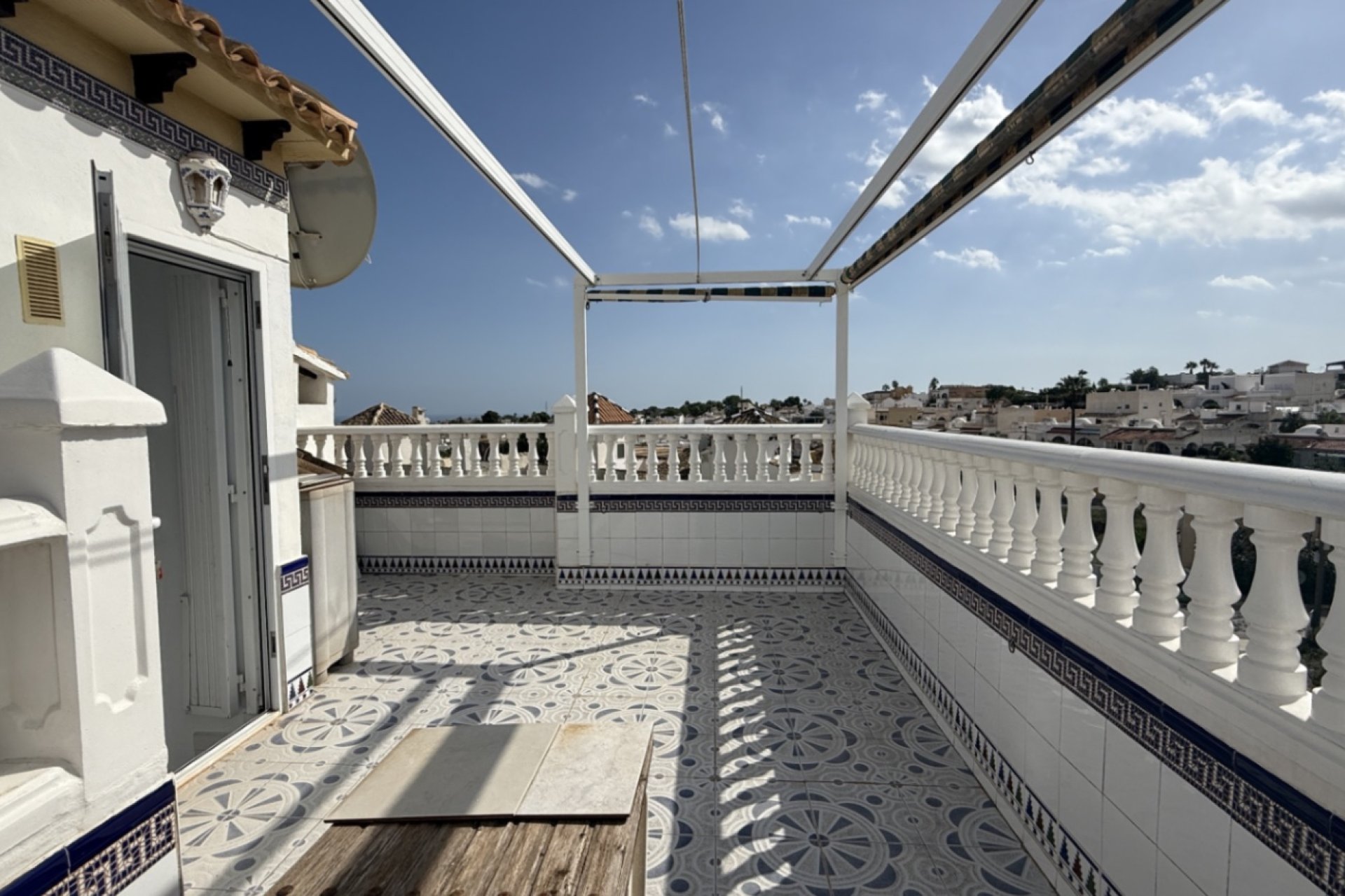 Resale - Dúplex -
San Miguel de Salinas - Inland