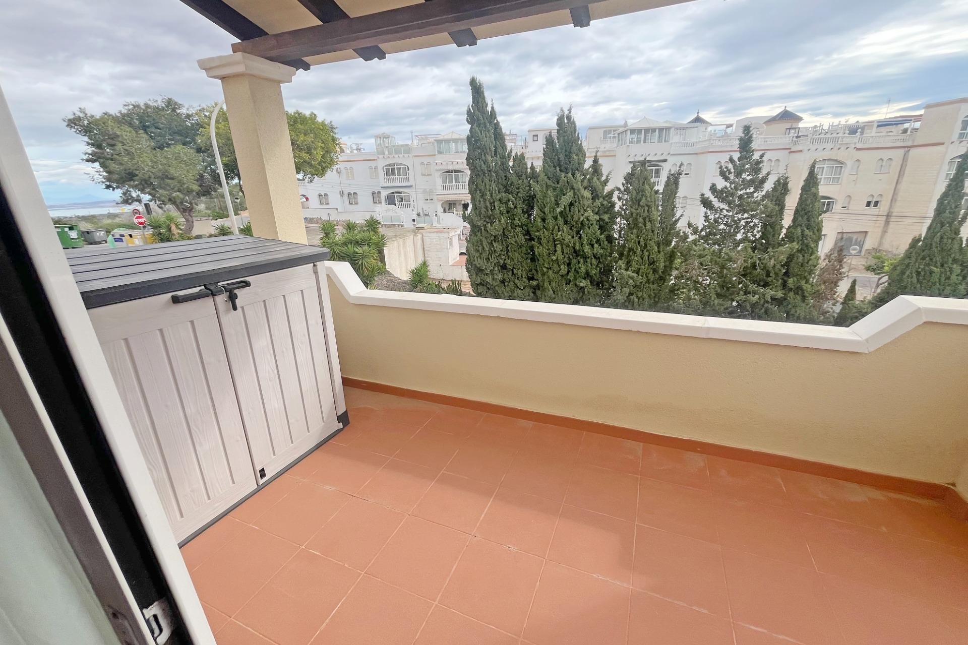 Resale - Dúplex -
San Miguel de Salinas - Las Filipinas