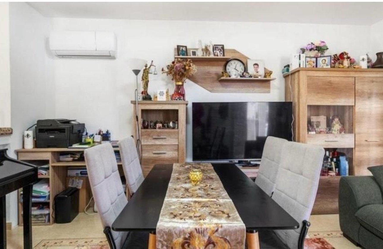 Resale - Dúplex -
San Miguel de Salinas - Las Filipinas