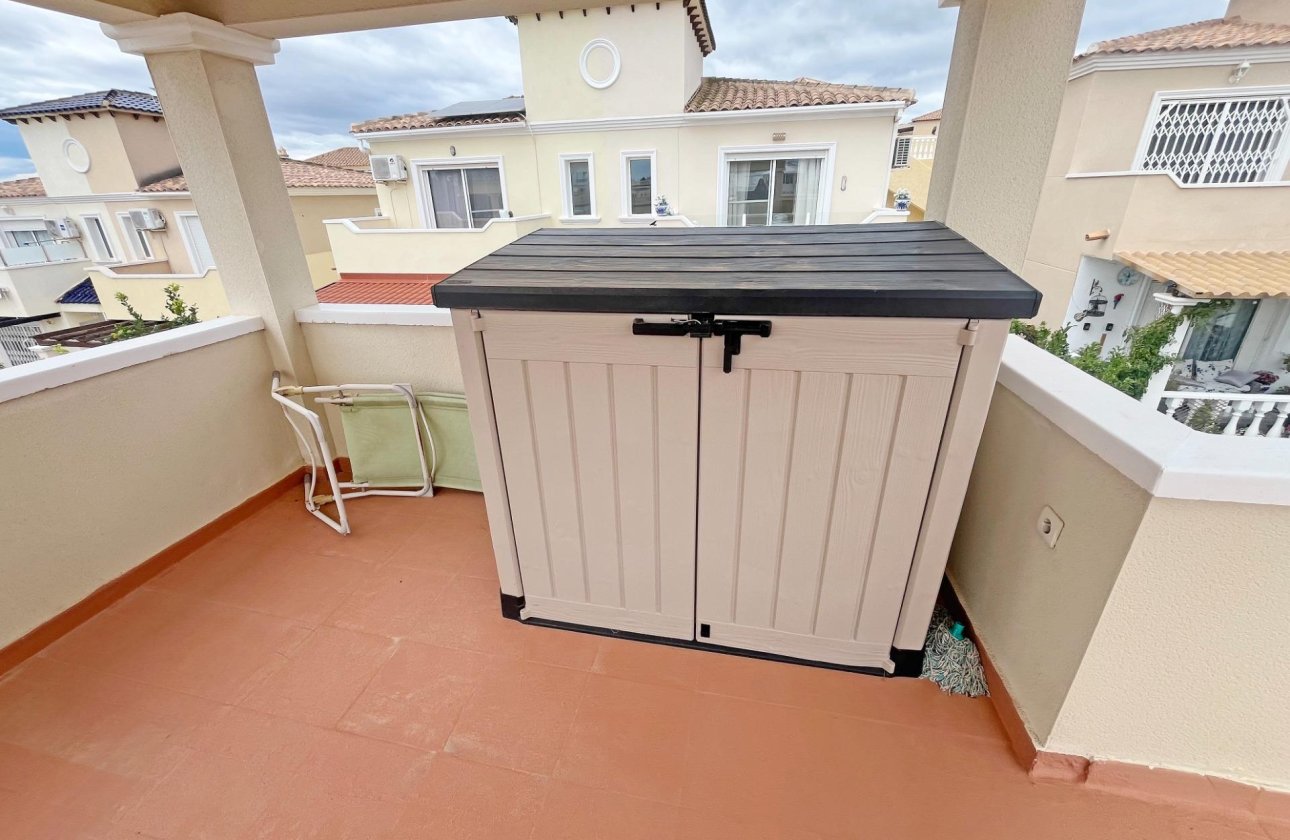 Resale - Dúplex -
San Miguel de Salinas - Las Filipinas