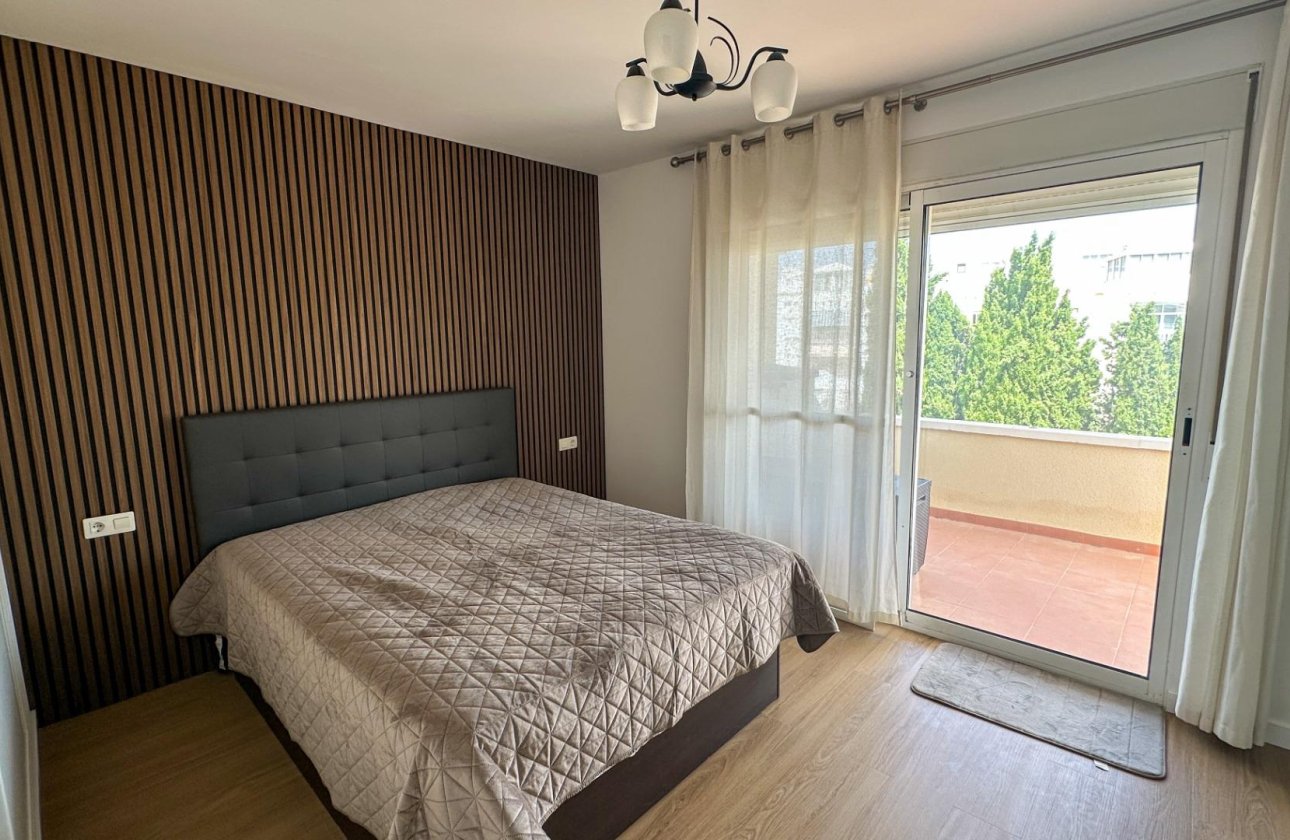 Resale - Dúplex -
San Miguel de Salinas - Las Filipinas