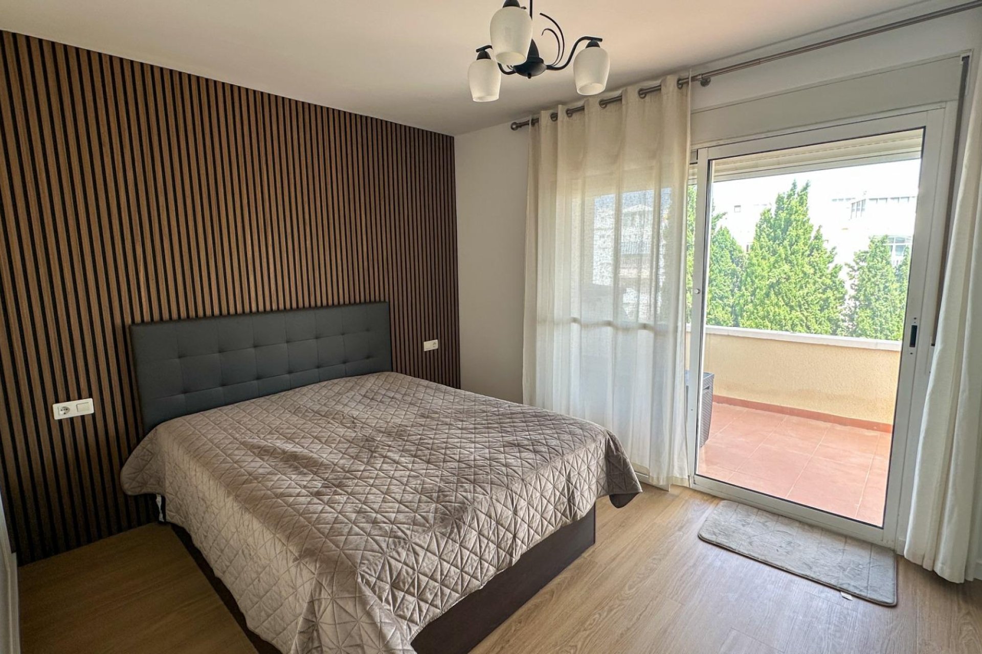 Resale - Dúplex -
San Miguel de Salinas - Las Filipinas