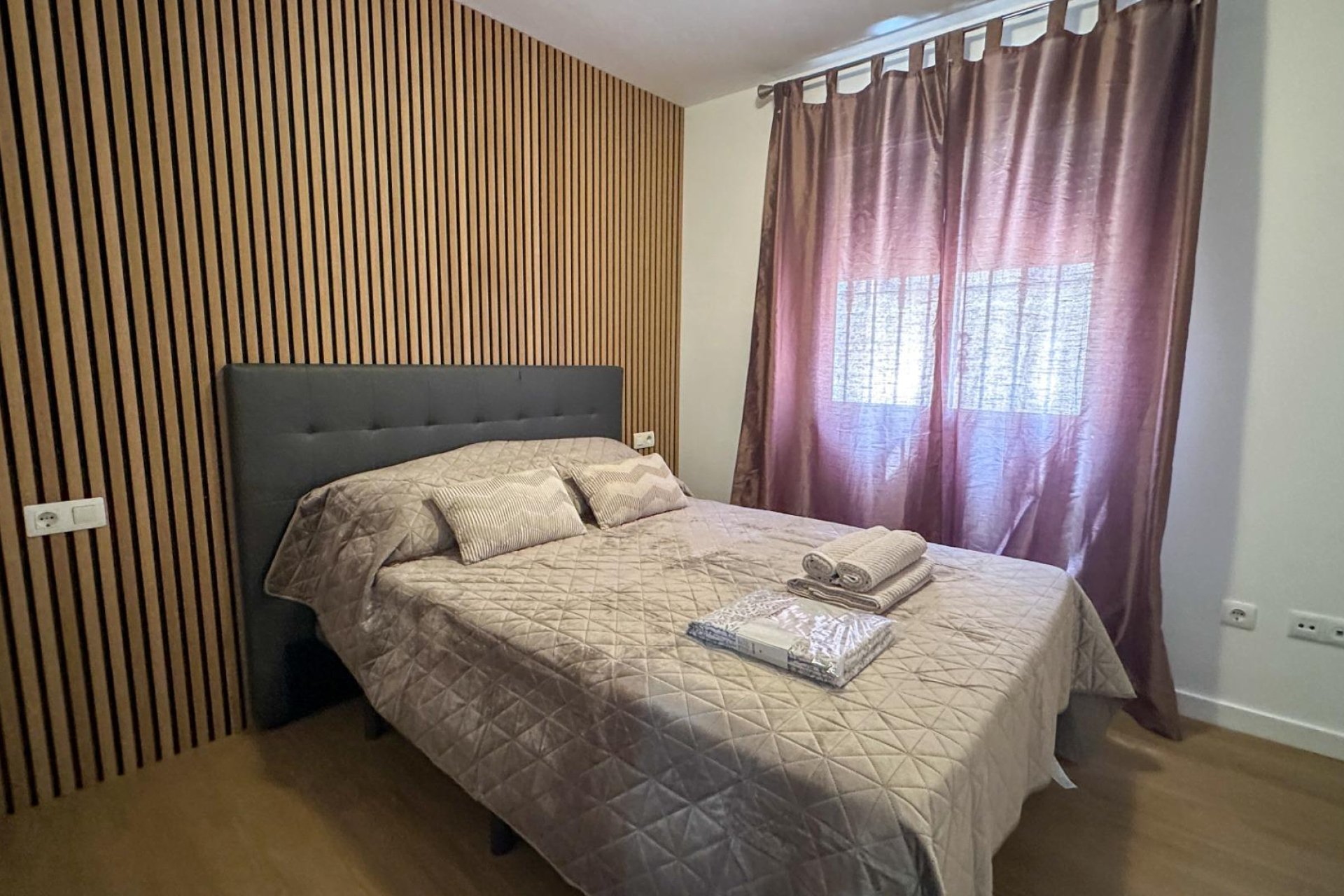 Resale - Dúplex -
San Miguel de Salinas - Las Filipinas