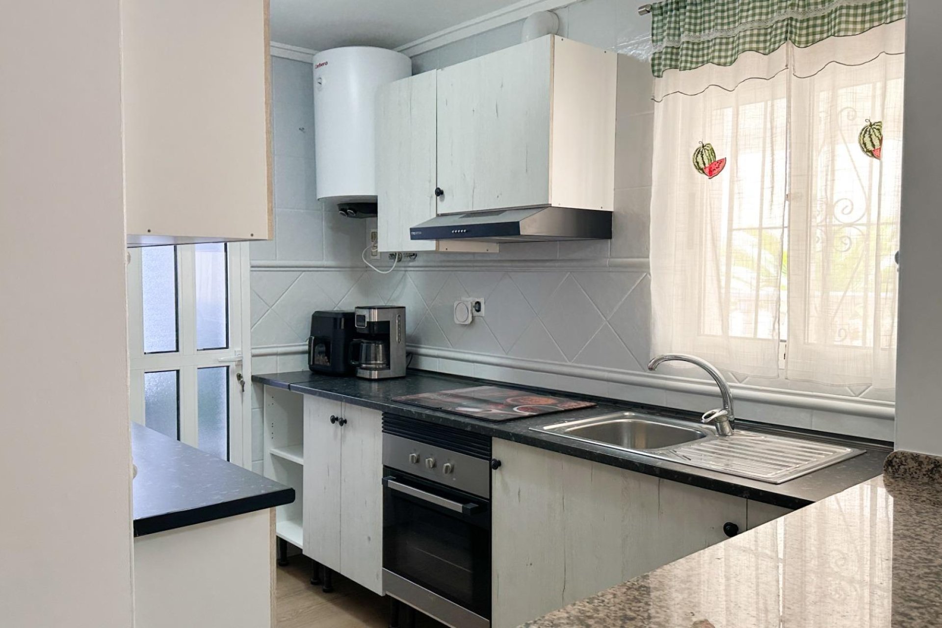 Resale - Dúplex -
San Miguel de Salinas - Las Filipinas