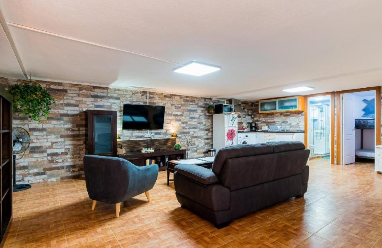 Resale - Dúplex -
Torrevieja - Acequion