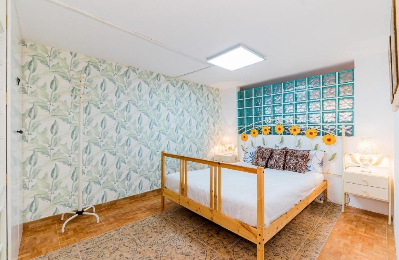 Resale - Dúplex -
Torrevieja - Acequion