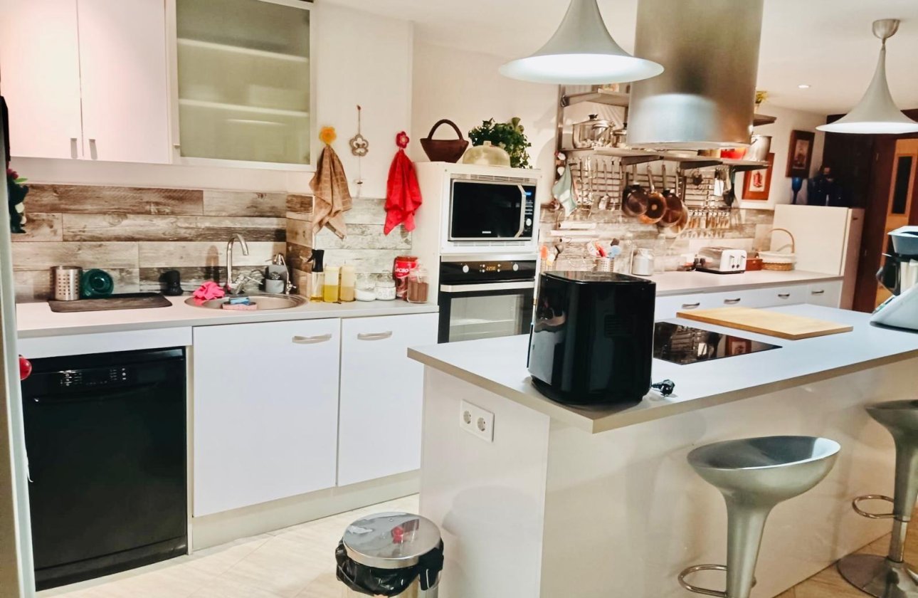 Resale - Dúplex -
Torrevieja - Acequion