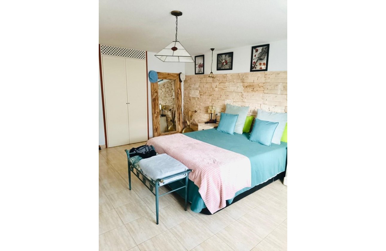 Resale - Dúplex -
Torrevieja - Acequion