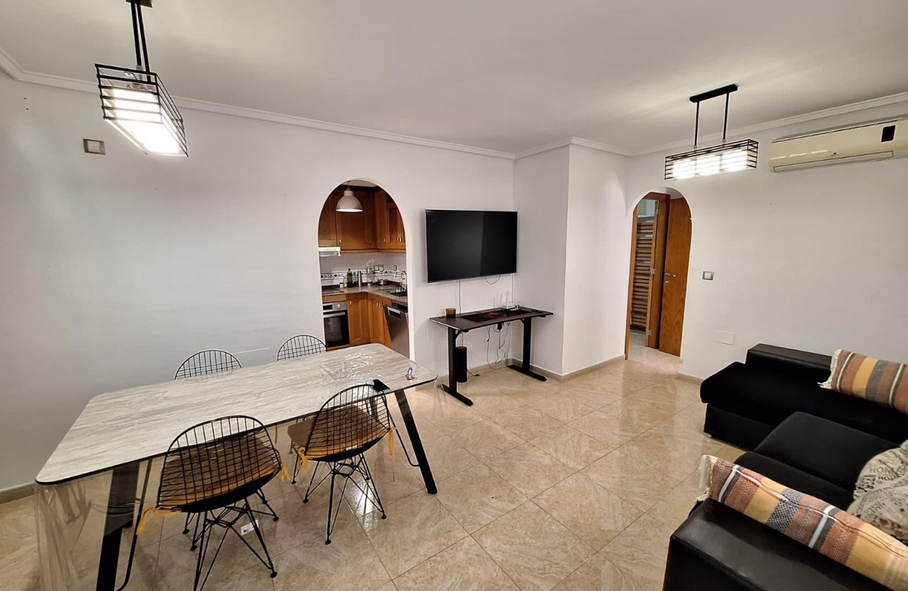 Resale - Dúplex -
Torrevieja - Aguas Nuevas