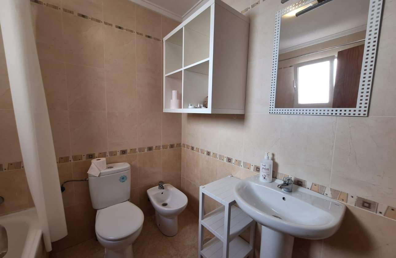 Resale - Dúplex -
Torrevieja - Aguas Nuevas