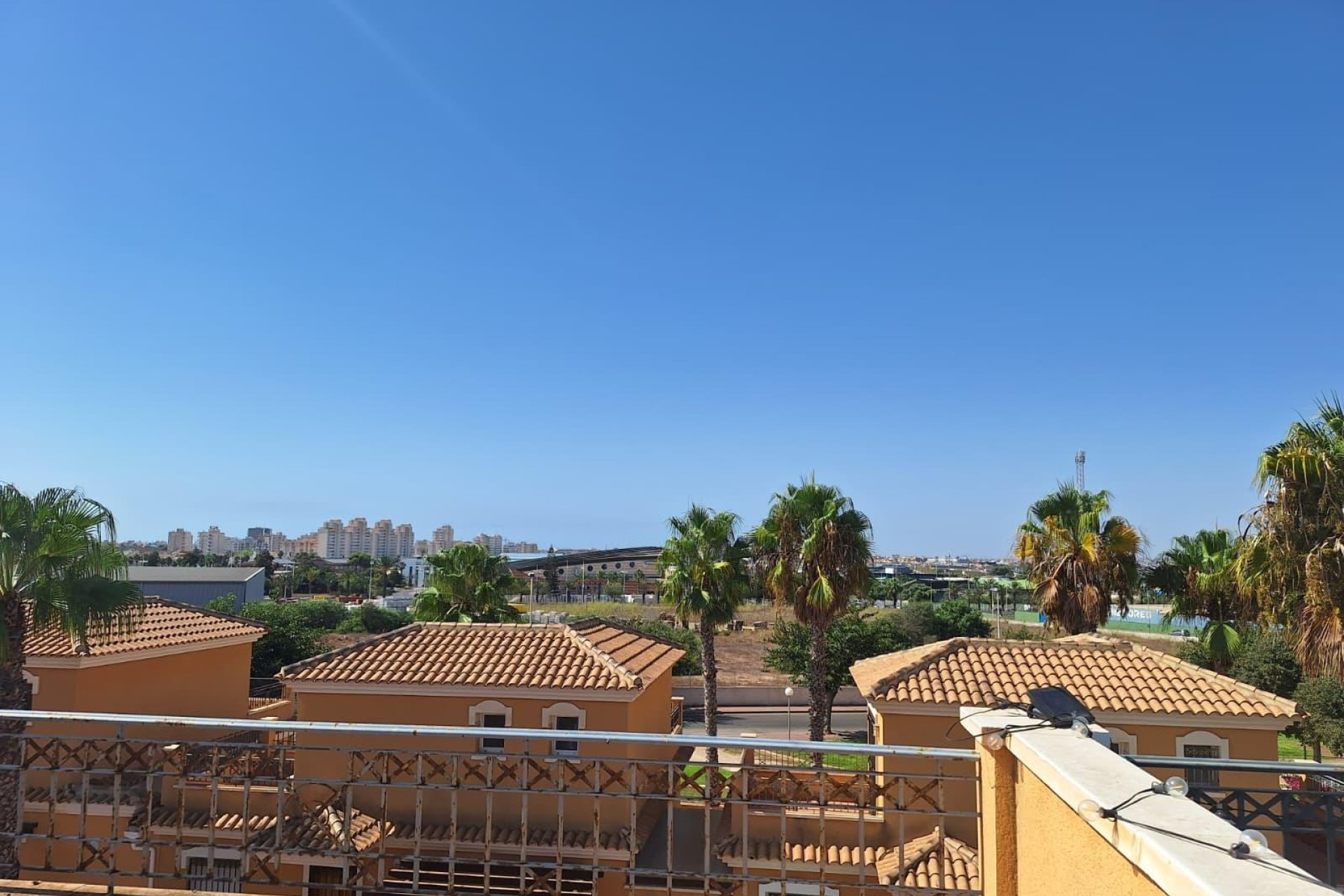 Resale - Dúplex -
Torrevieja - Aguas Nuevas