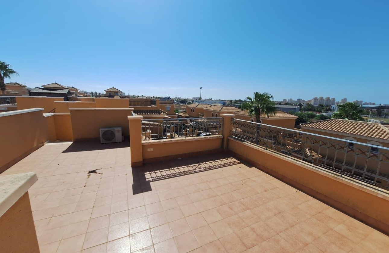 Resale - Dúplex -
Torrevieja - Aguas Nuevas