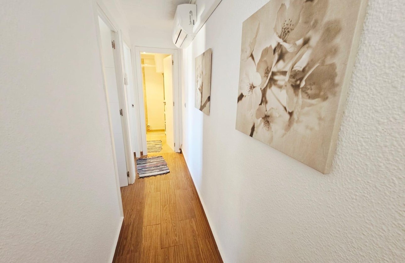 Resale - Dúplex -
Torrevieja - Cabo Cervera