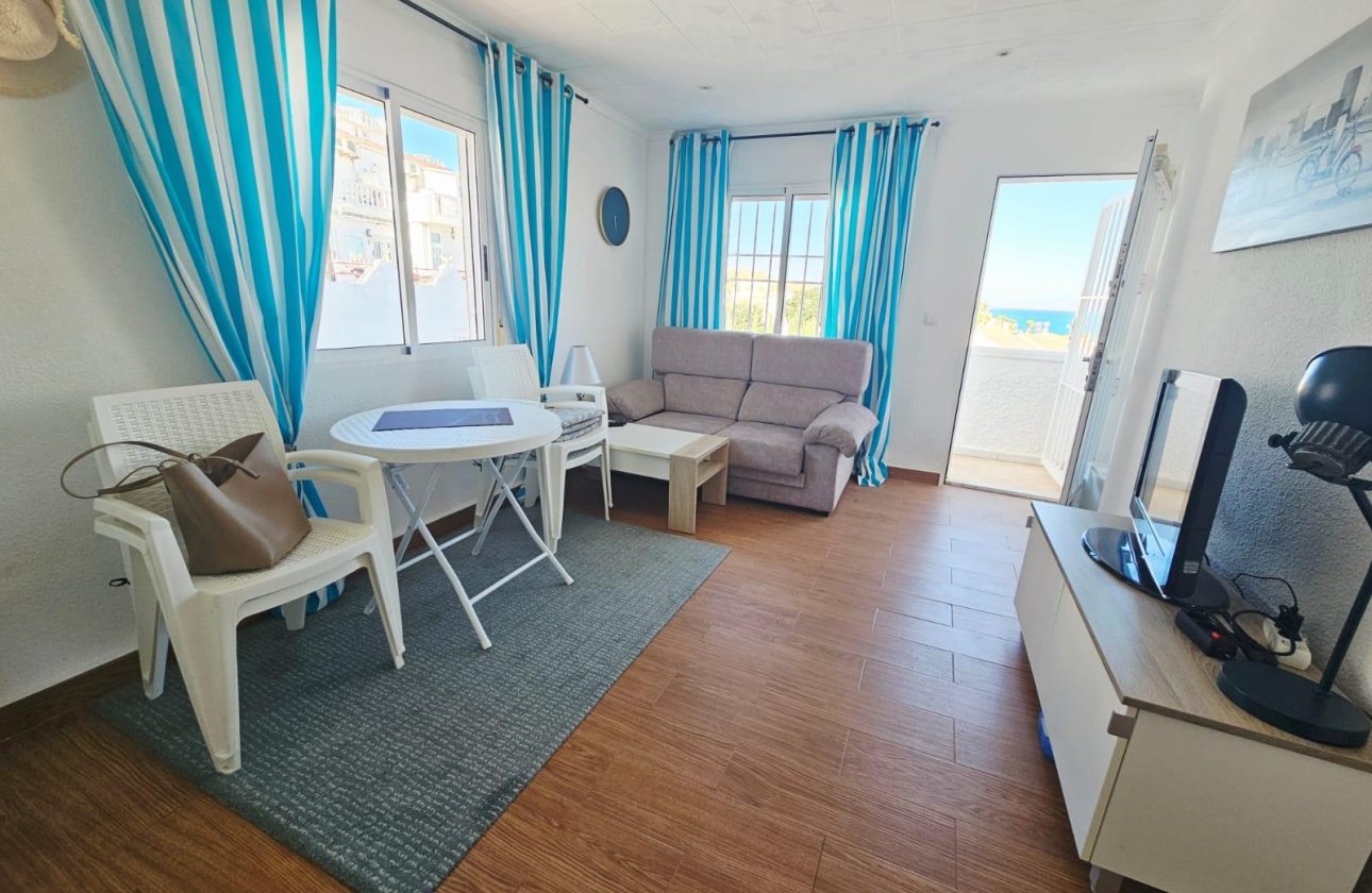Resale - Dúplex -
Torrevieja - Cabo Cervera